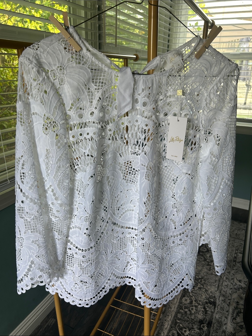 Lilly Pulitzer White Crochet Lace Off-Shoulder Blouse $228 MSRP